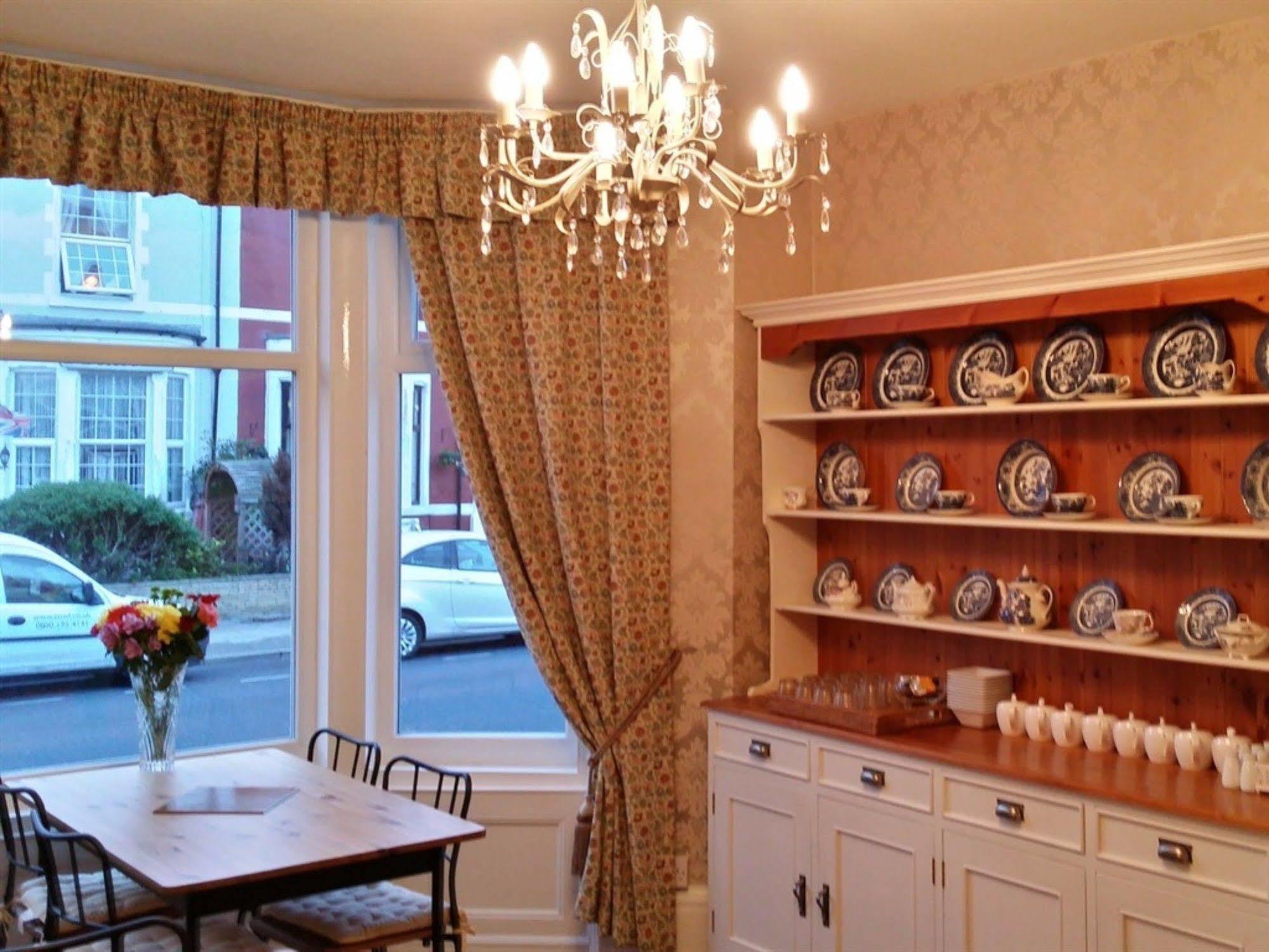 Eden House Bed & Breakfast Blackpool Ngoại thất bức ảnh