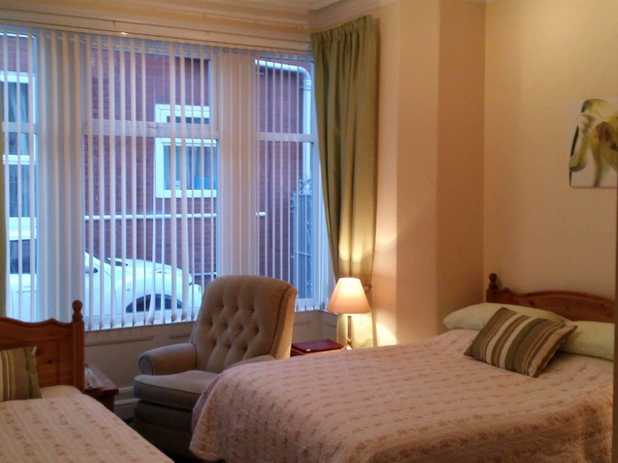 Eden House Bed & Breakfast Blackpool Ngoại thất bức ảnh